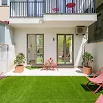 Viva Joao IV Residence Studios